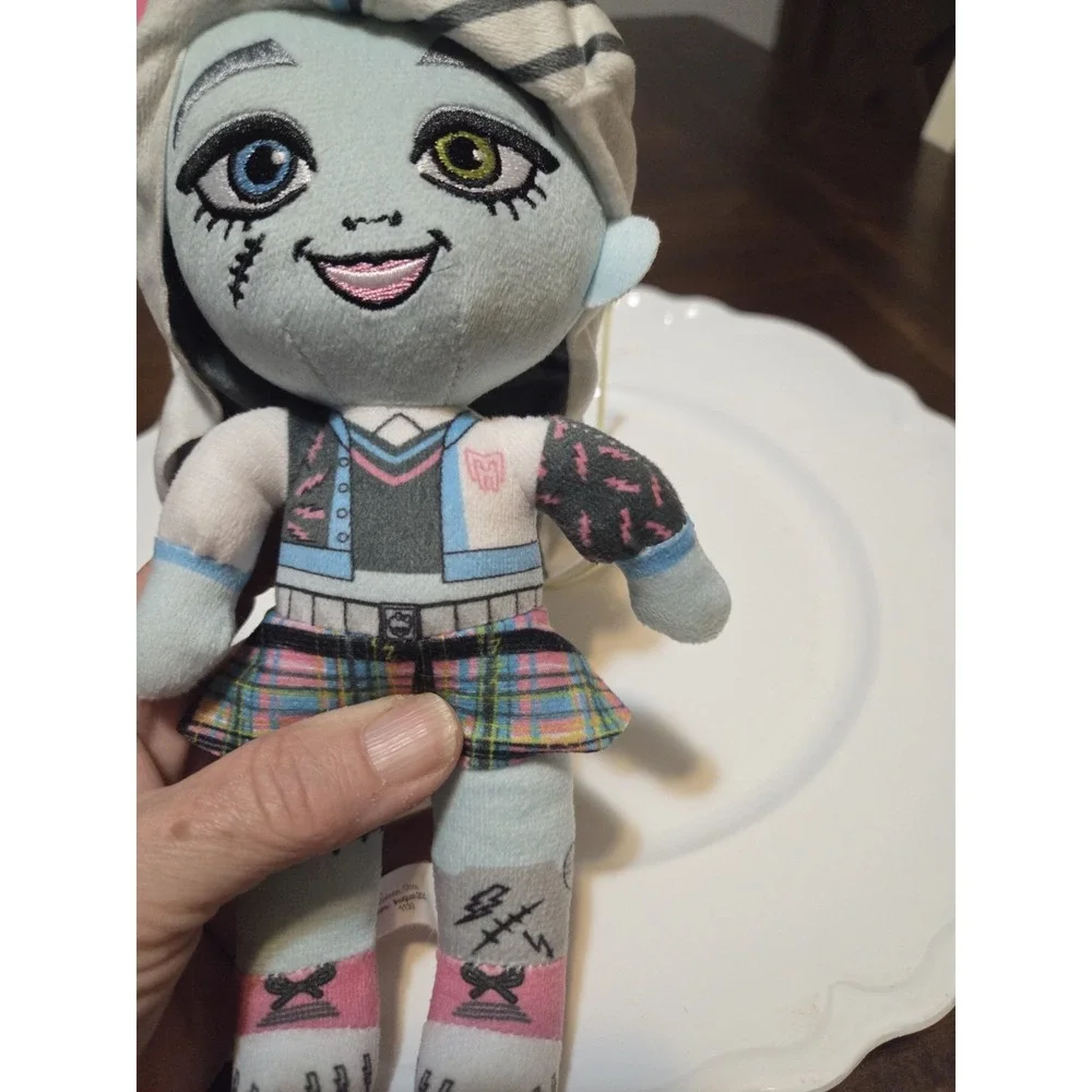 Frankie Stein Plush Mondter High